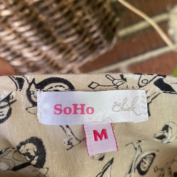 Soho Chick black/beige cotton Vespa scooter print cotton dress. Size Medium - Picture 7 of 9